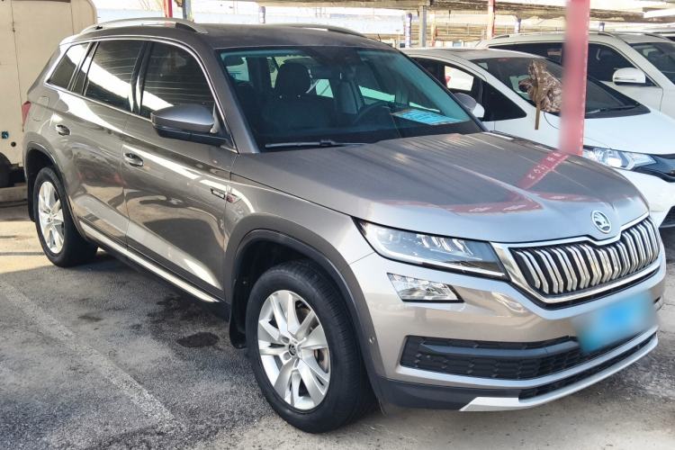 Used Skoda Kodiaq 2019 Facelifted TSI330 7-Seater Two-Wheel-Drive Luxury Enjoyment Edition China VI Standard