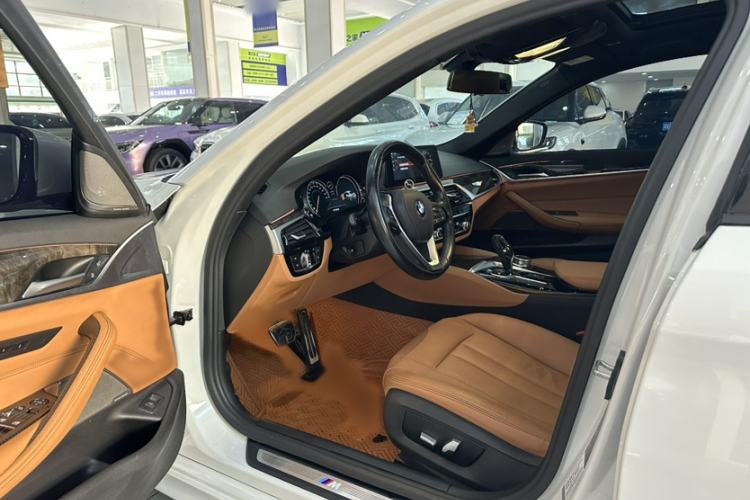 Used BMW 5 Series 2018 530Li Leading Model M Sport Package