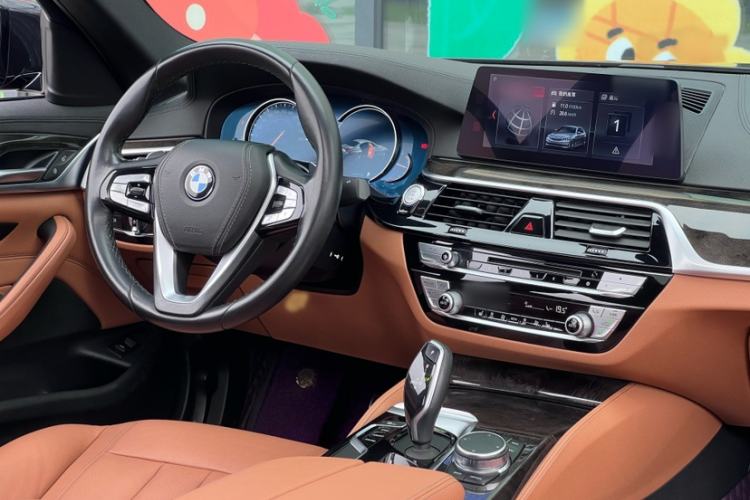 Used BMW 5 Series 2018 Restyled 530Li Leading Edition M Sport Package
