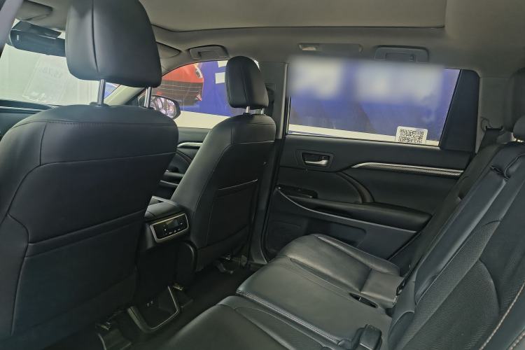 Used Toyota Highlander 2018 2.0T Four-Wheel Drive Luxury Version 7 Seats China VI Standard