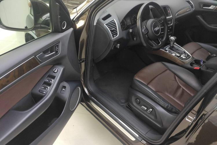 Used Audi Q5 2016 40 TFSI Comfort Model
