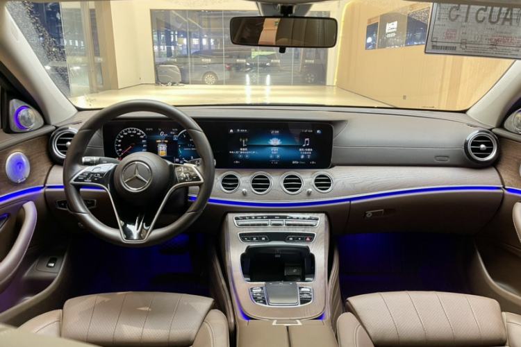 Used Mercedes-Benz E-Class 2023 Facelift E 260 L
