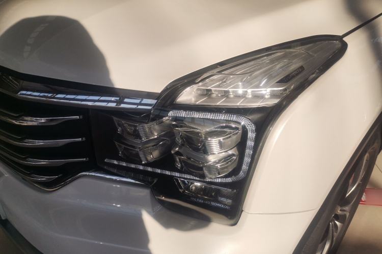 Used GAC Trumpchi GS8 2017 320T Two-Wheel Drive Luxury Smart Connectivity Version (7 Seats)
