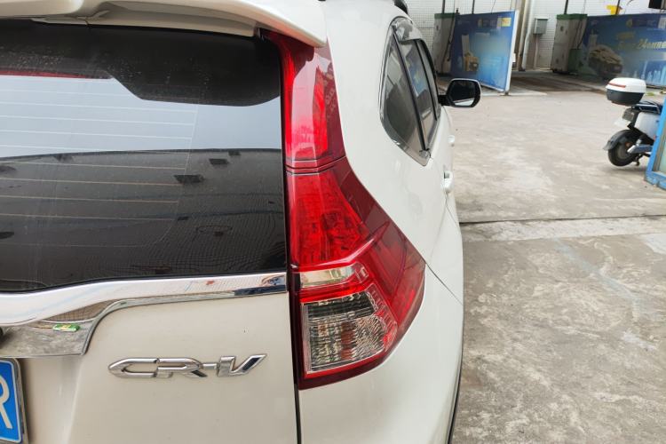 Used Honda CR-V 2016 2.0L Two-Wheel Drive Classic Edition