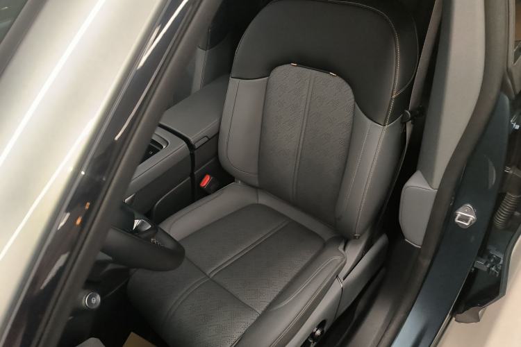 Used Zeekr 7X 2025 100kWh Long-Range All-Wheel Drive Intelligent Driving Version
