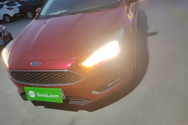 Used Ford Focus 2015 Hatchback 1.6L Automatic Fashion Edition
