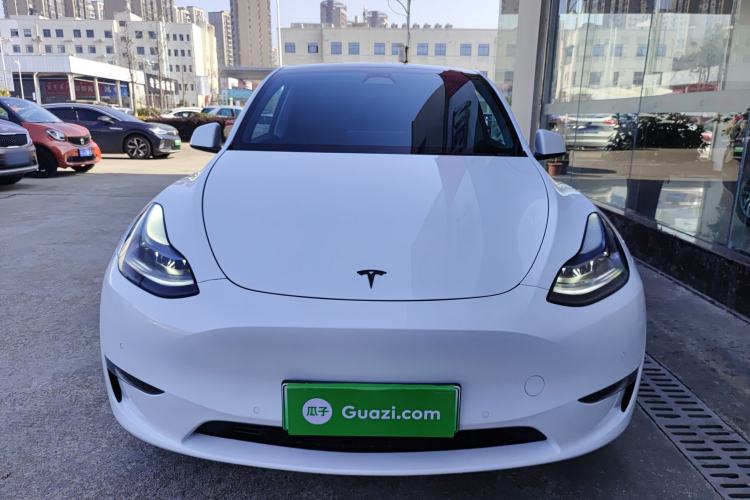 Used Tesla Model Y 2023 Long-Range All-Wheel-Drive Version