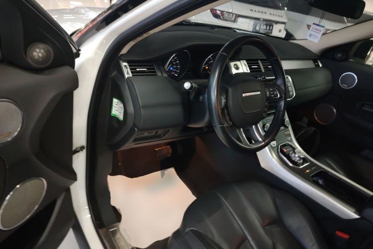 Used Land Rover Range Rover Evoque 2015 2.0T Five-Door Zhiyao Edition
