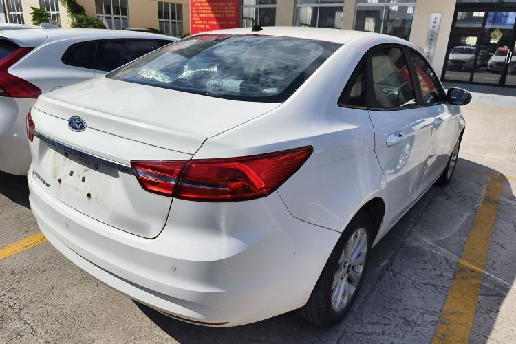 Used Ford Escort 2017 Happiness Edition 1.5L Automatic Fashion Version
