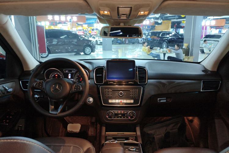 Used Mercedes-Benz GLE 2017 GLE 320 4MATIC Dynamic Model