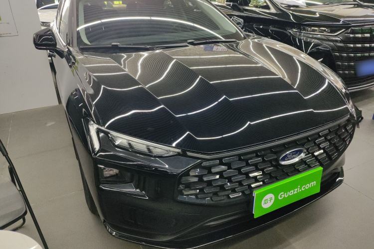 Used Ford Mondeo 2025 2.0T EcoBoost Luxury Version
