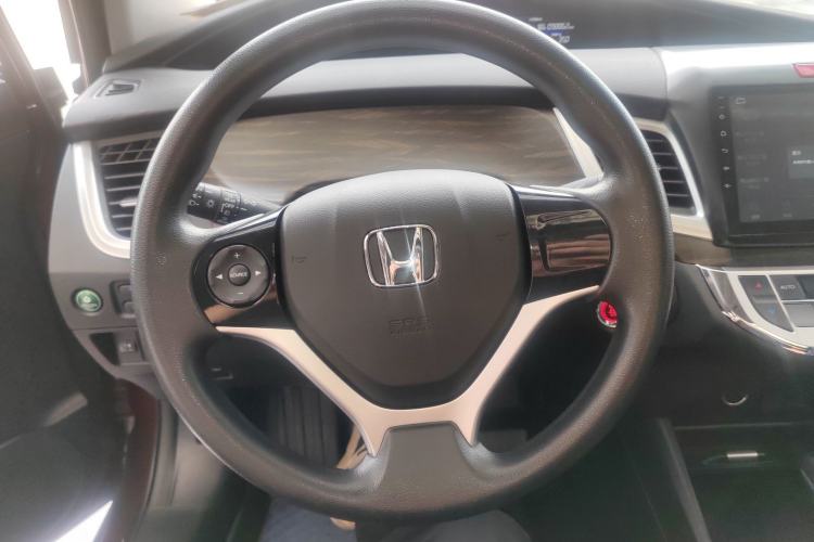 Used Honda Jade 2017 1.8L automatic Comfort version 5 seats