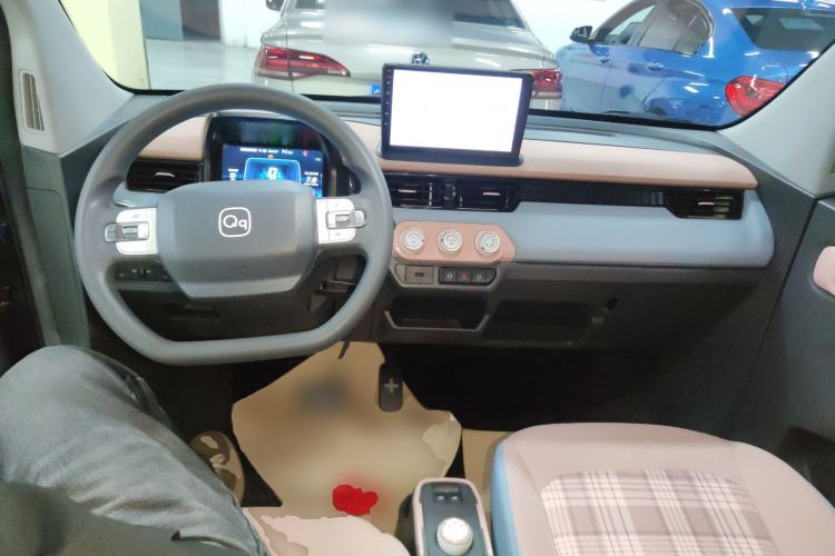 Used Chery QQ Ice Cream 2024 Edition Youth Version 205km Sundae