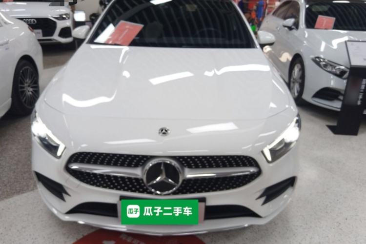 Used Mercedes-Benz A-Class 2022 Revised Version A 200 L Sport Sedan Fashionable Style
