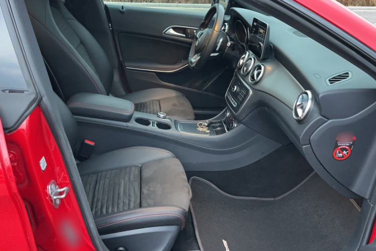 Used Mercedes-Benz CLA 2017 Refreshed CLA 220 4MATIC
