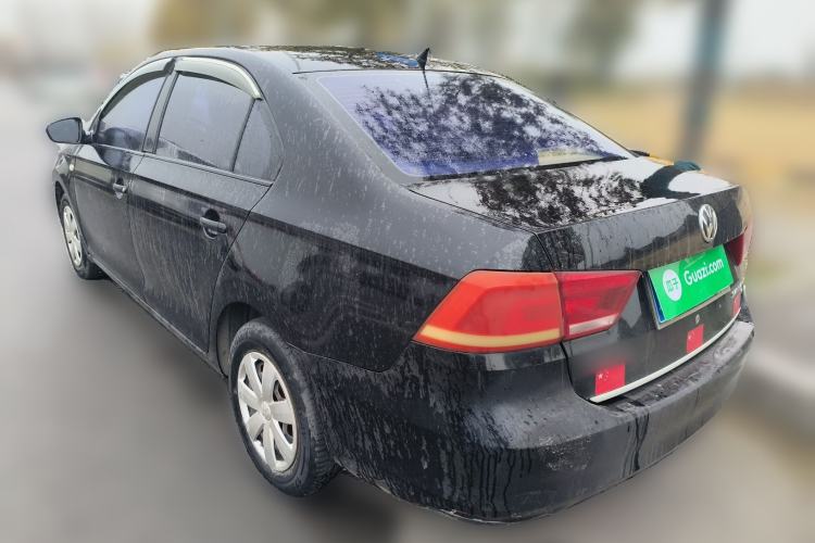 Used Volkswagen Santana 2015 1.6L Manual Fashion Edition
