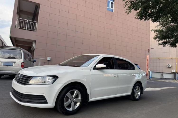 Used Volkswagen Lavida 2015 1.6L Manual Fashion Edition
