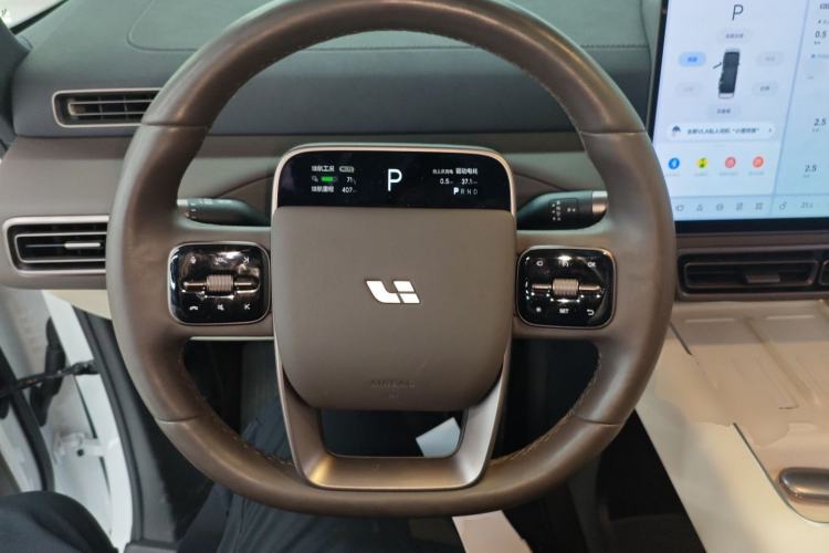 Used Li Auto MEGA 2024 Ultra Model
