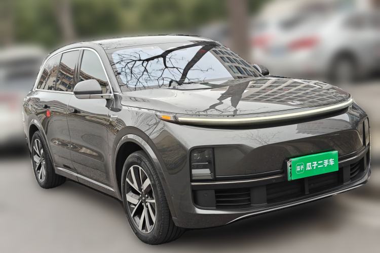 Used Li Auto L8 2023 Pro Model
