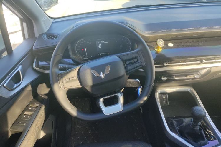 Used Wuling Jiachen 2022 1.5L Manual Enjoyment Elite Model