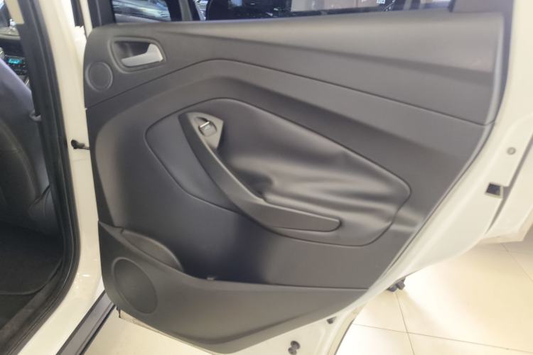 Used Ford Kuga 2015 2.0L GTDi Four-Wheel Drive Elite Model
