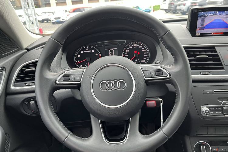 Used Audi Q3 2017 35 TFSI Fashion Model
