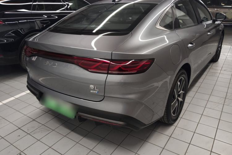 Used BYD Qin L 2025 DM-i Smart Drive 120KM Superior Model
