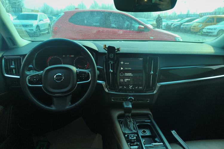 Used Volvo S90 2017 T4 Zhiyuan Edition