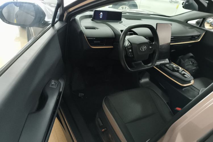 Used Toyota bZ3 2023 616 km Long-Range Premium
