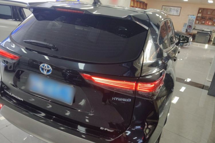 Used Toyota Highlander 2023 2.5L Smart Electric Hybrid Dual-Motor All-Wheel-Drive Luxury 7-Seater
