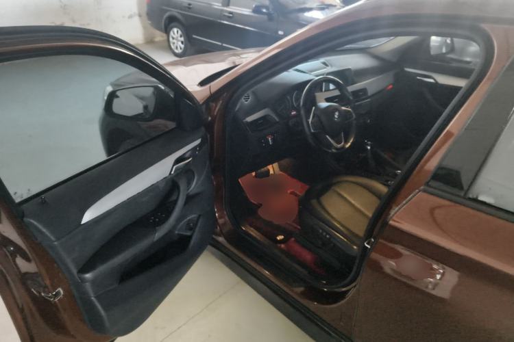 Used BMW X1 2016 sDrive18Li Premium Edition
