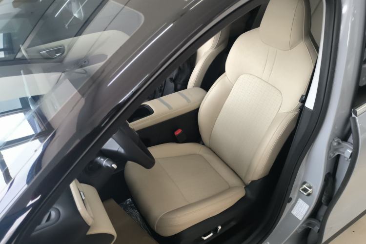 Used Wuling Bingo PLUS 2024 401 km Range 5-Seater Version