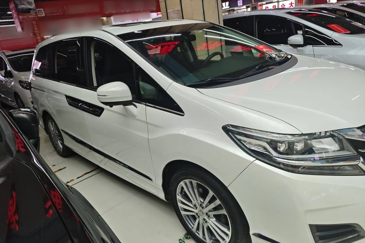 Used Honda Elysion 2016 2.4L Comfort Edition
