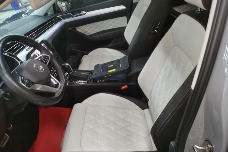 Used Volkswagen Magotan 2023 2 Million Units Commemorative Edition 330TSI DSG Luxury Version
