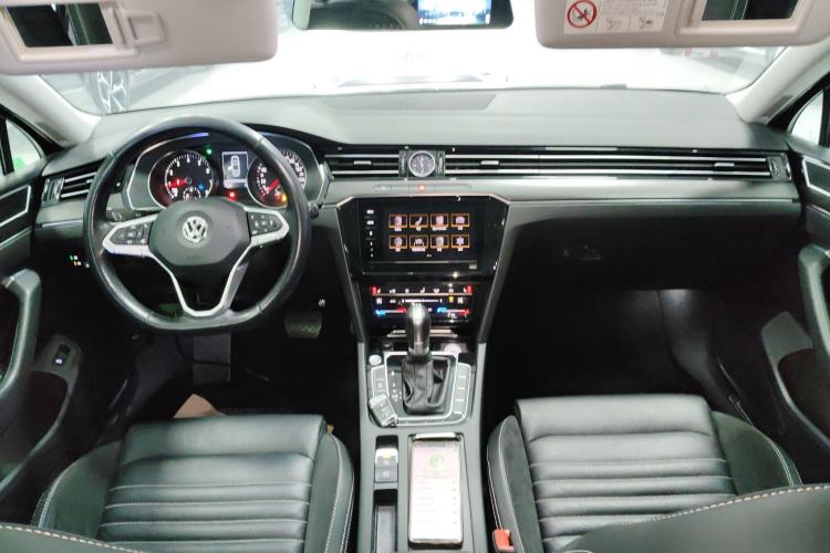 Used Volkswagen Magotan 2020 330TSI DSG Leading Model
