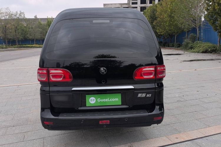 Used FORTHING Lingzhi 2023 M5L 1.6L Base Model 7 Seats
