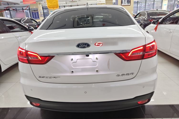 Used Ford Escort 2019 Revised Version 1.5L Automatic Enjoyment Type China VI Standard