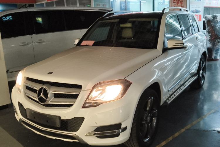 Used Mercedes-Benz GLK-Class 2013 GLK 300 4MATIC Dynamic Sunroof Model