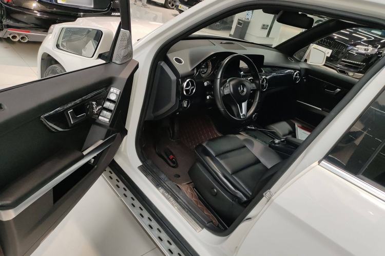 Used Mercedes-Benz GLK-Class 2013 Facelift GLK 300 4MATIC Fashion Edition