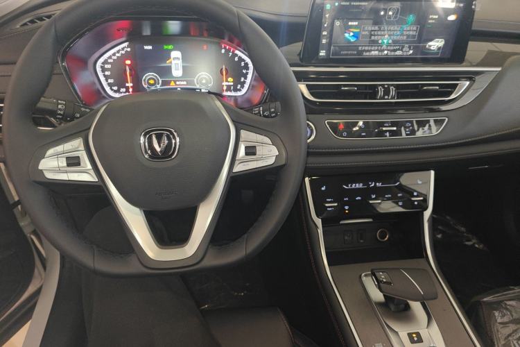 Used Changan CS75 2024 Enjoyment Edition 1.5T DCT Prestige Model
