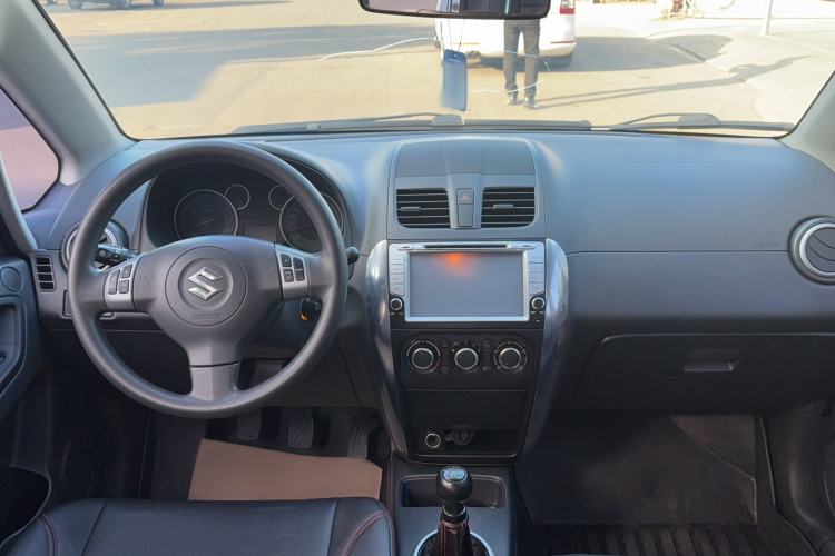 Used Suzuki SX4 2013 1.6L Manual CoolRide Model
