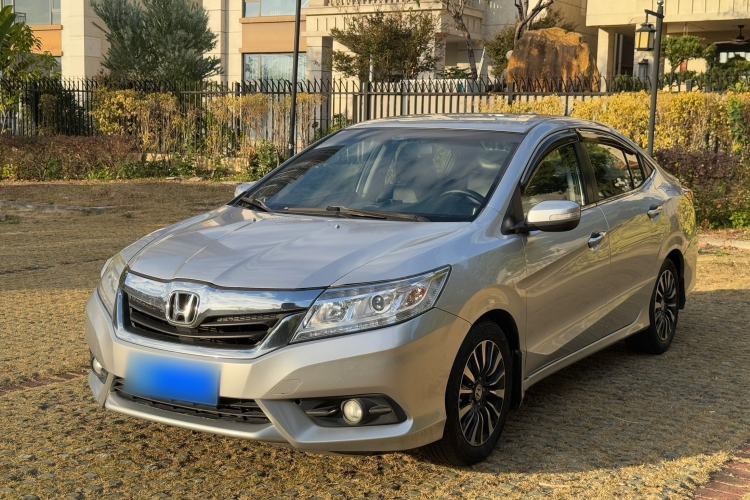Used Honda Crider 2015 1.8L automatic comfort version
