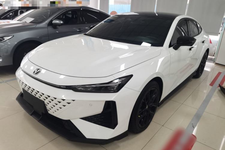 Used Changan UNI-V 2024 1.5T Prestige Edition