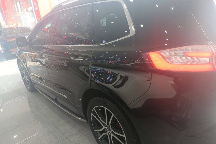 Used Ford Edge 2020 EcoBoost 245 Two-Wheel Drive Titanium 7-Seater
