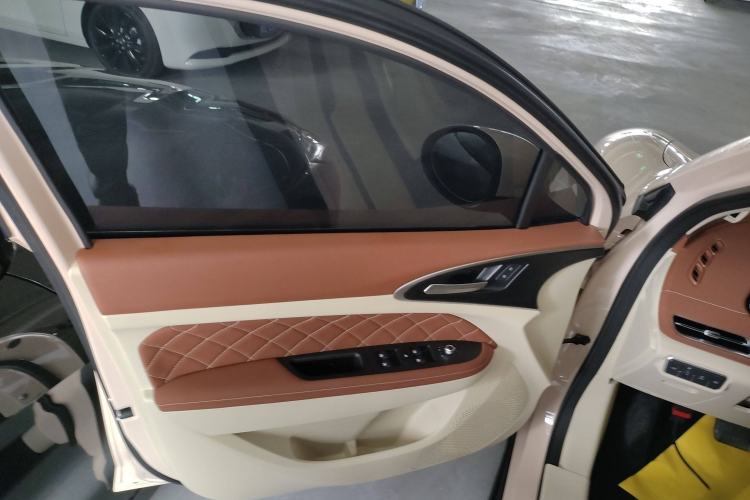 Used ORA Good Cat 2023 401 km Standard Range Prestige Version Lithium Iron Phosphate
