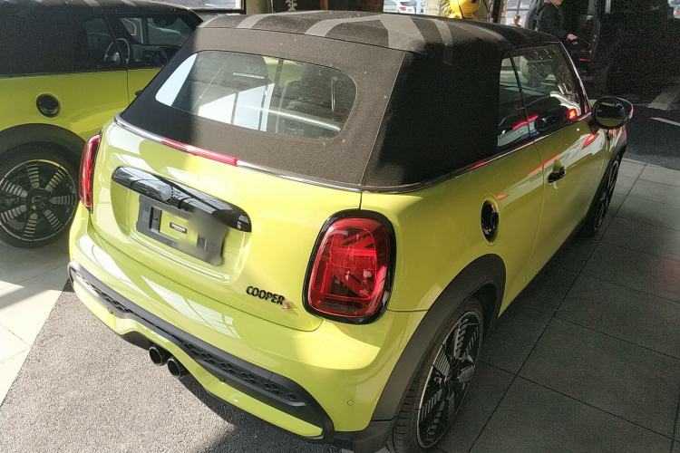 Used  MINI 2023 Revised 2.0T COOPER S CABRIO Artist
