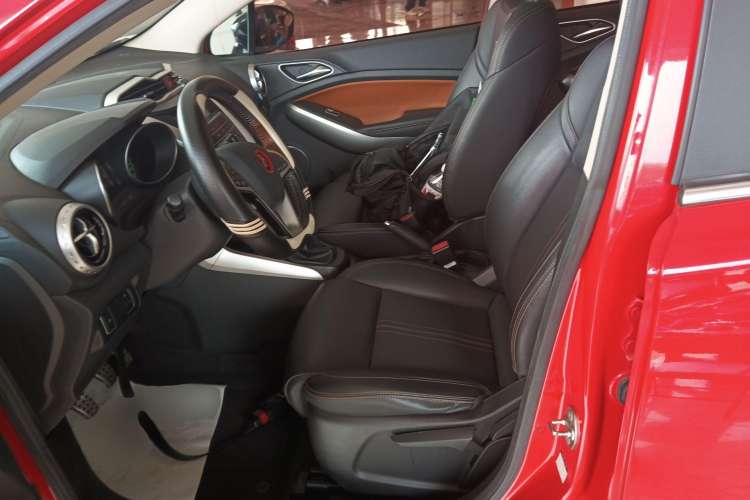 Used BYD Yuan 2016 1.5L Manual Comfort Model
