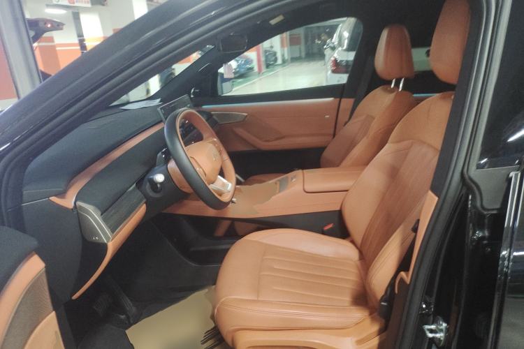 Used ONVO L60 2024 60 kWh All-Wheel Drive
