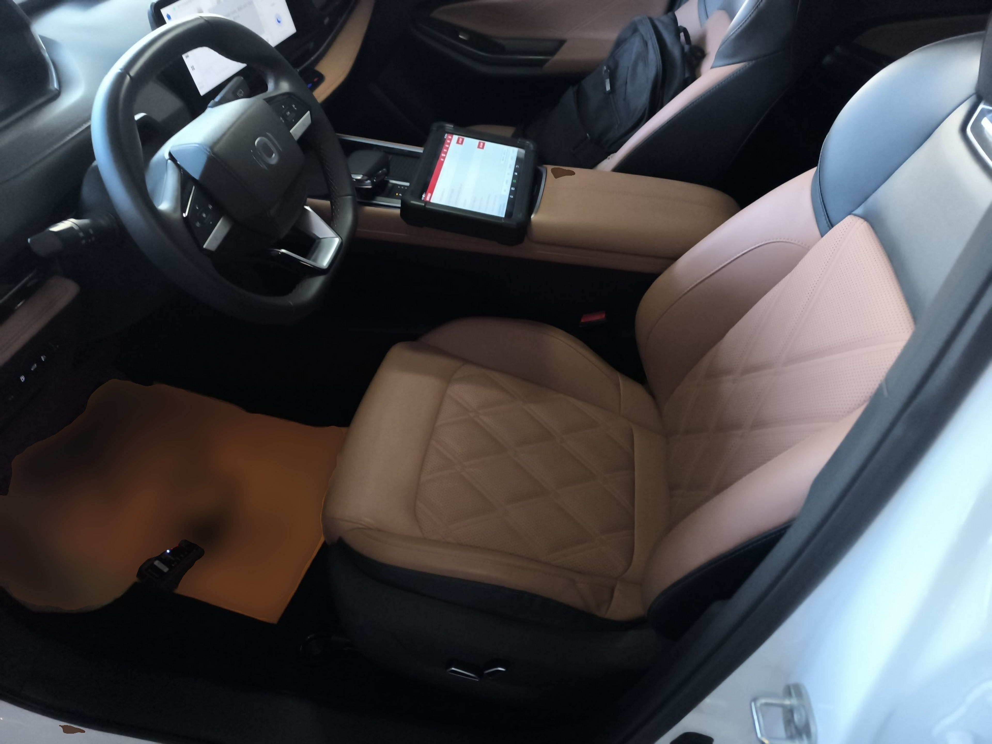 Переднее сиденье в автомобиле