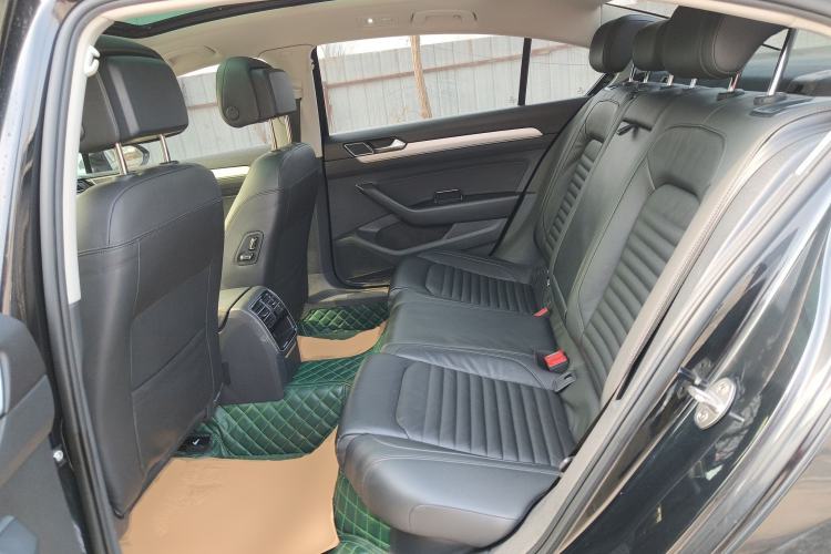 Used Volkswagen Magotan 2018 330TSI DSG Advanced Model
